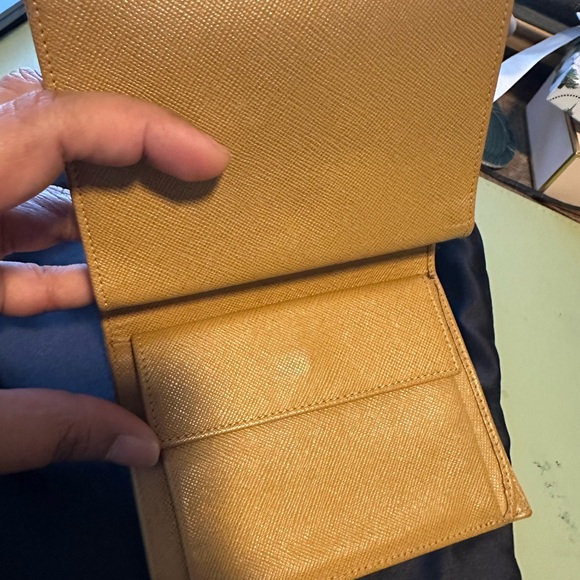 GUC Prada Bifold Wallet in Dust Bag - Picture 4 of 14